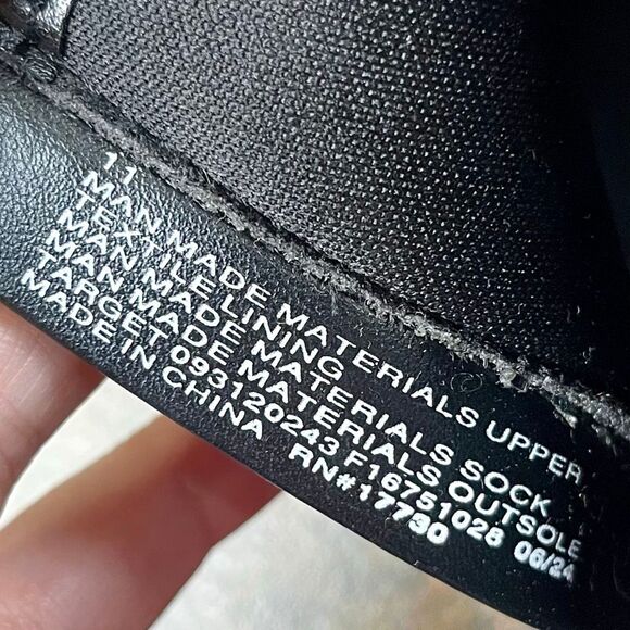 Cat & Jack Evie Lug Sole Black Ankle Boots 11 - Picture 12 of 14